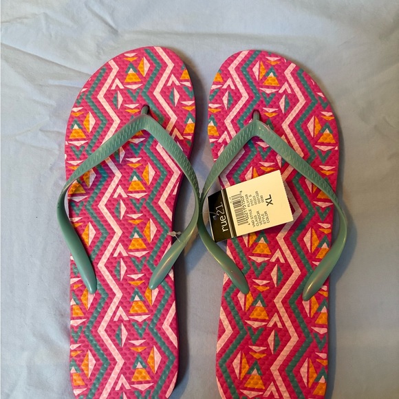 Aztec Patterned Flip Flops rue 21 - Picture 1 of 4